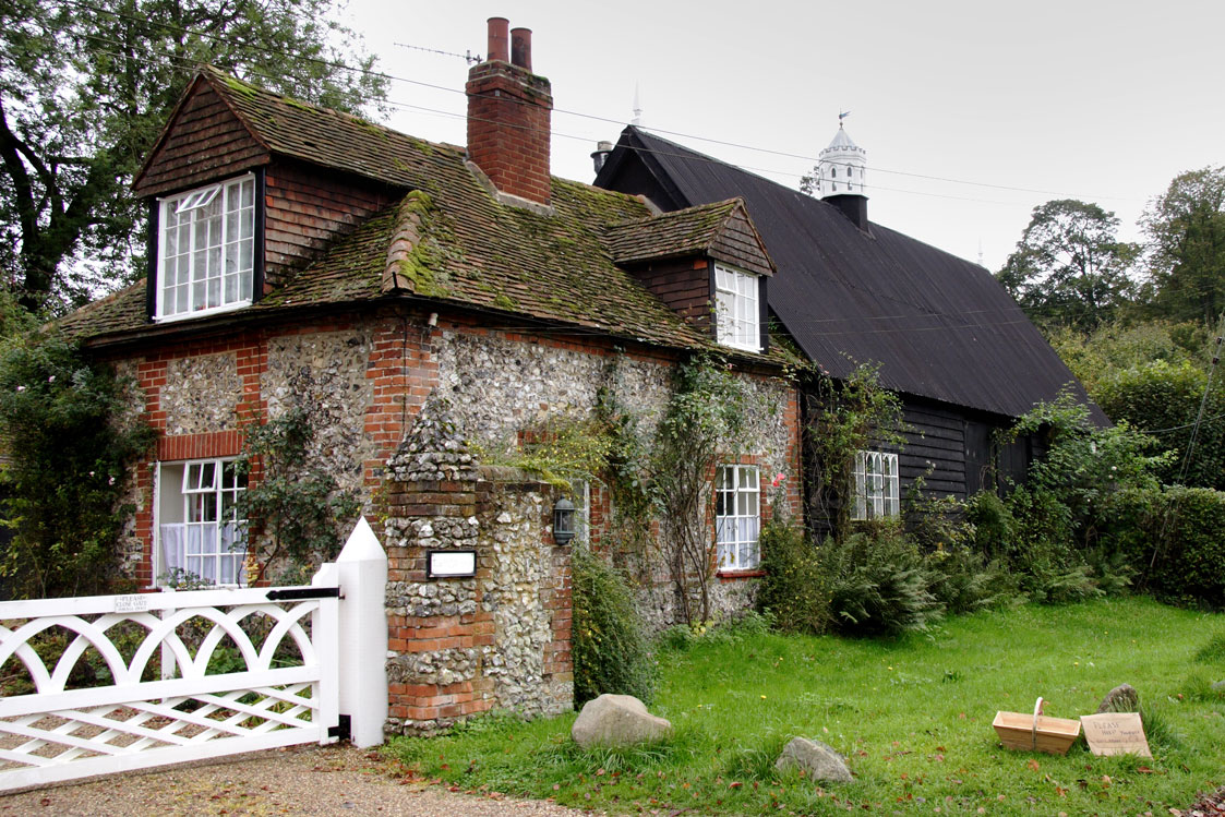 A photo of a flint house